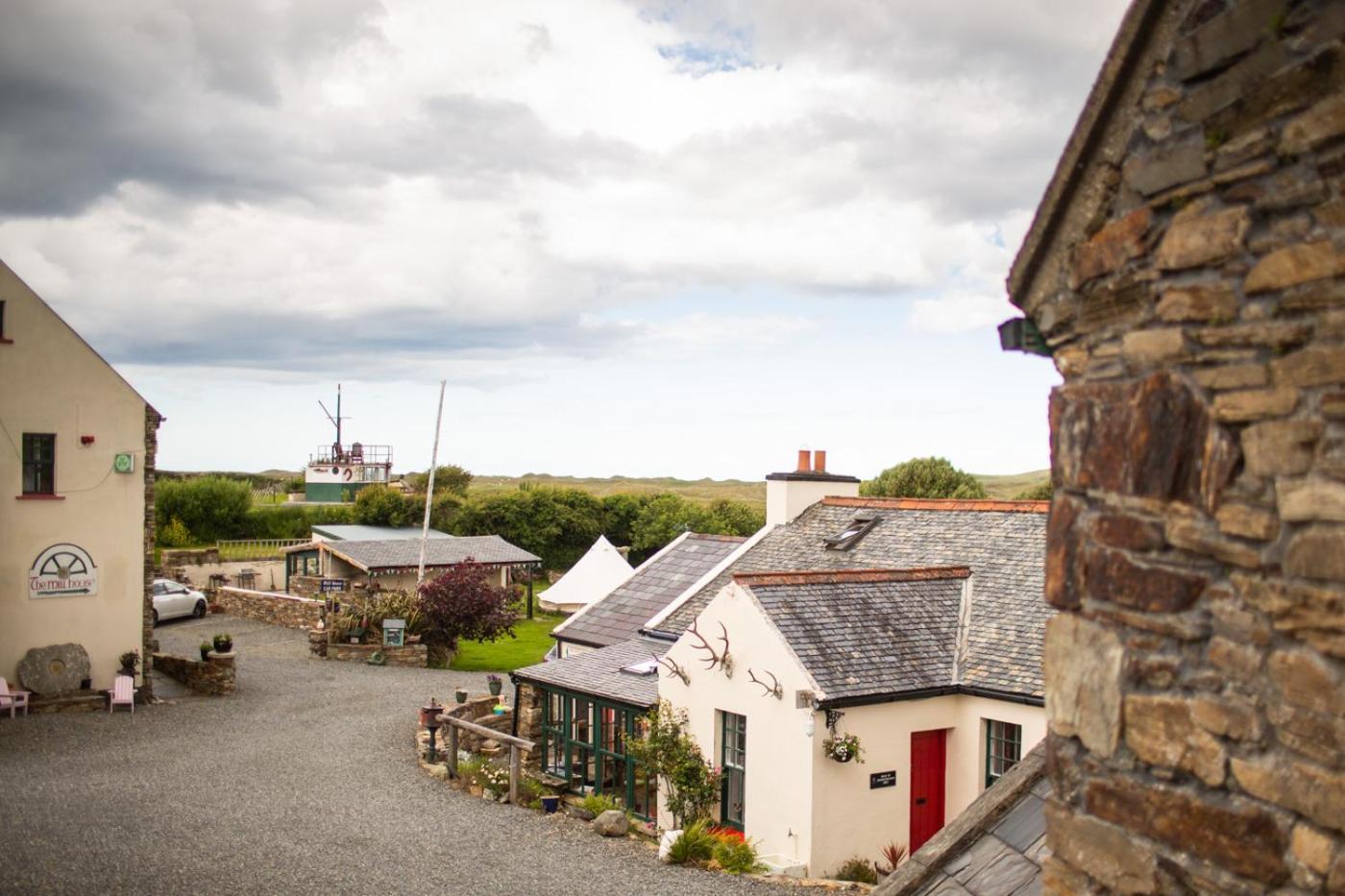Corcreggan Mill B&B & Self-Catered Accommodation Данфанахи Екстериор снимка